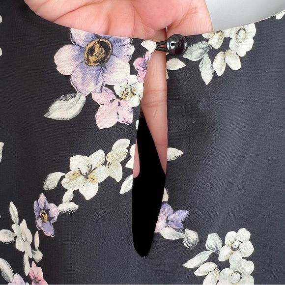 Black floral blouse Size Large by Sweet Rain - Picture 6 of 10